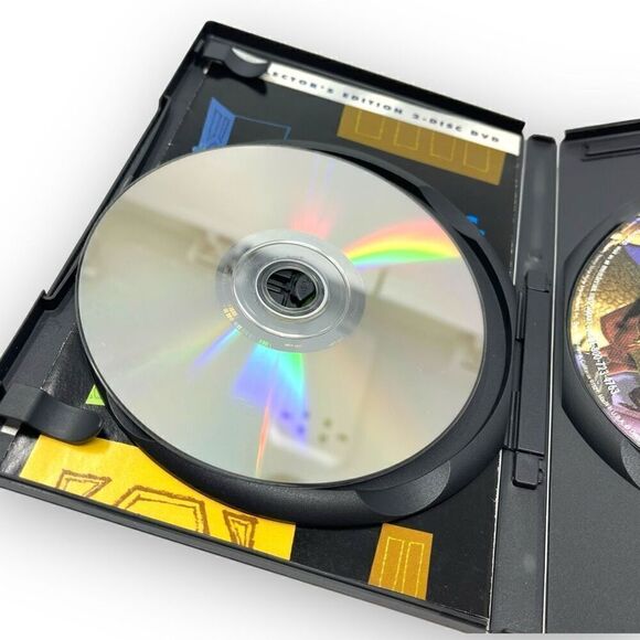 Disney Pixar Monsters, Inc. DVD 2002 2-Disc Set Collectors Edition Animation - Picture 4 of 5